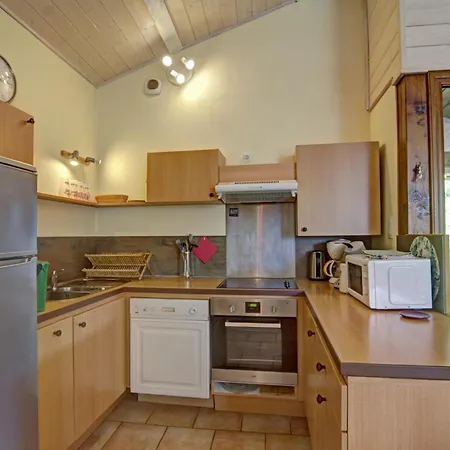 Holiday home Confortable A Saint-etienne, 2 Chambres, Terrasse, Poele A Granules, Proche Commodites - Fr-1-496-38