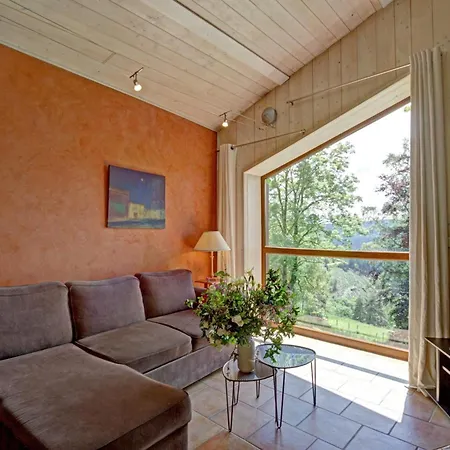 Confortable Avec Vue Imprenable Pres De Saint-etienne - Fr-1-496-38 *