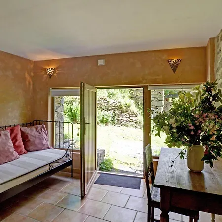 Confortable A Saint-etienne, 2 Chambres, Terrasse, Poele A Granules, Proche Commodites - Fr-1-496-38 Holiday home Saint-Etienne (Loire)
